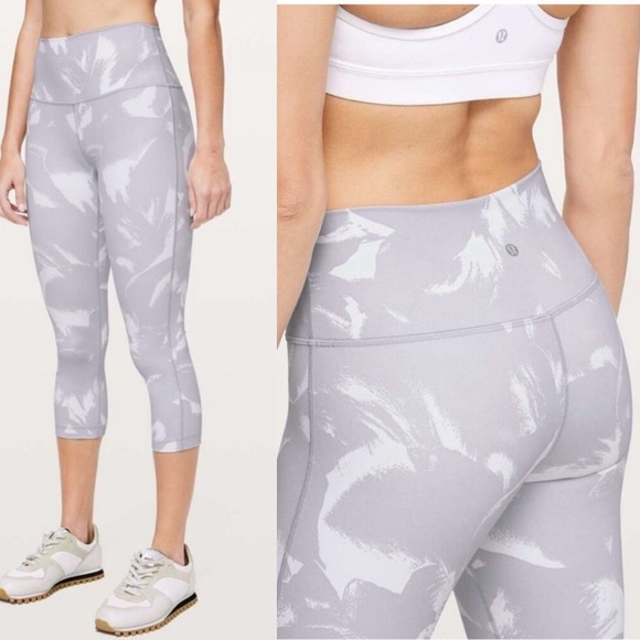 LULULEMON Wunder Under Crop High-Rise Full On Luon 21" in Flower Pop Sz. 4 - Picture 1 of 11